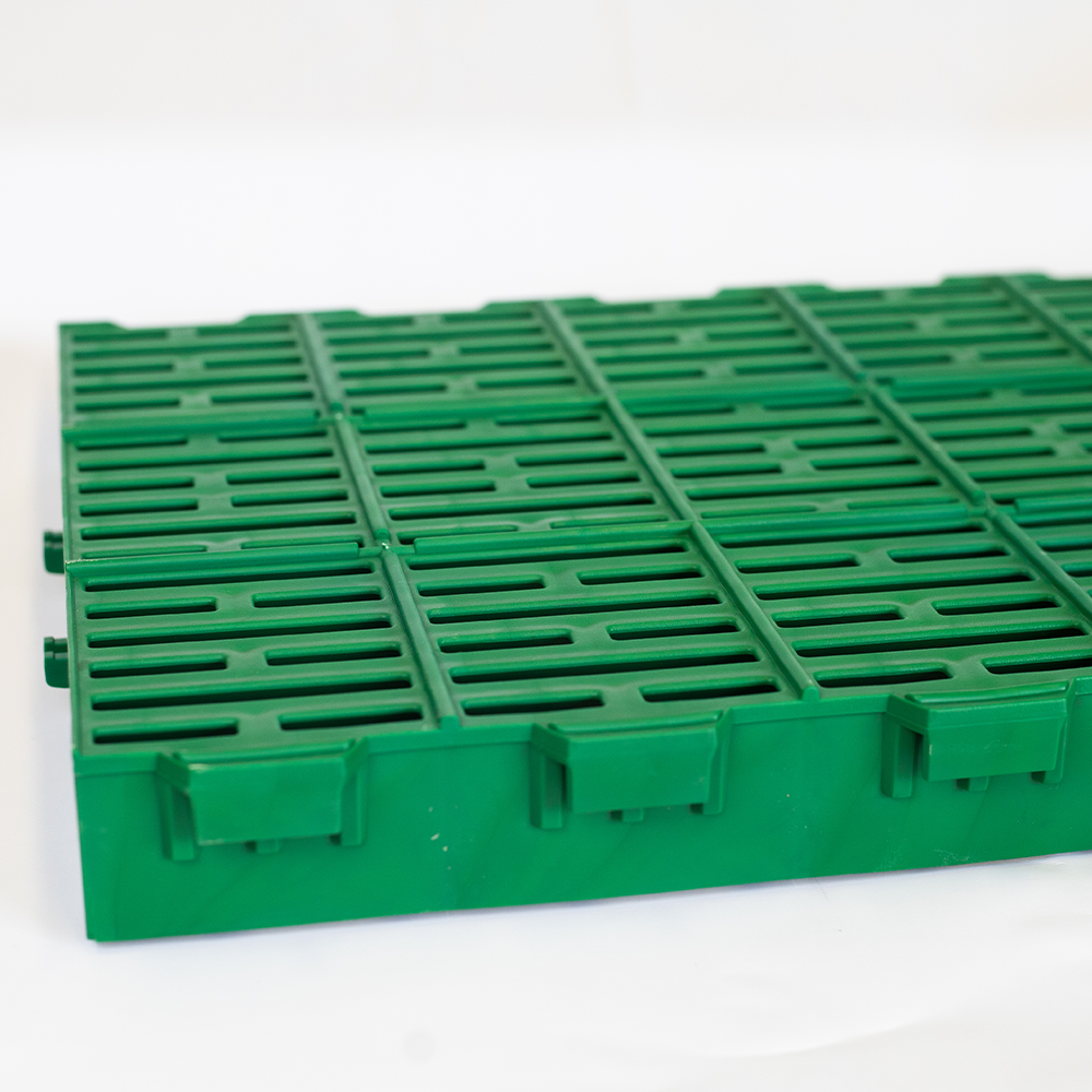 TITANIUM PISO MATERNIDAD 40 X 60 VERDE